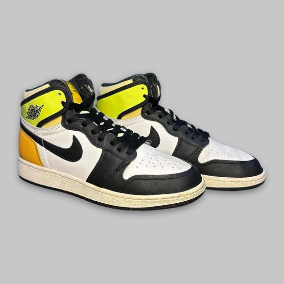 Air Jordan 1 Retro High OG “Volt Gold” - Picture 1 of 6